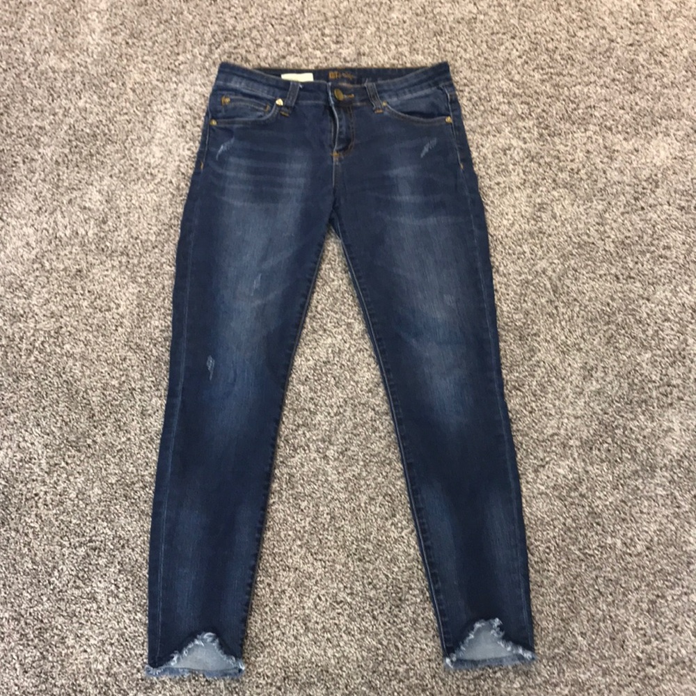 KUT from the KLOTH jeans raw hem- Connie style